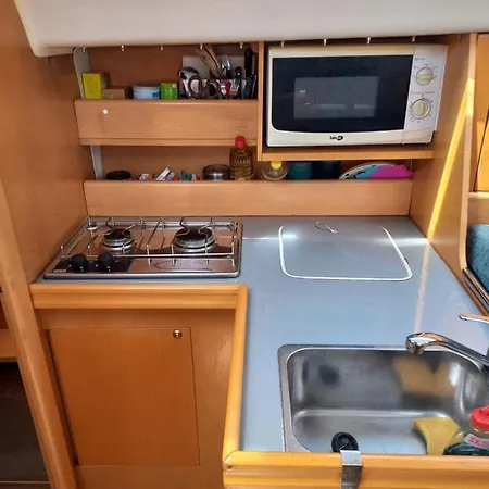 Hotel en barco Excelente Velero En