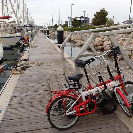 船上ホテル Excelente Velero En バレンシア